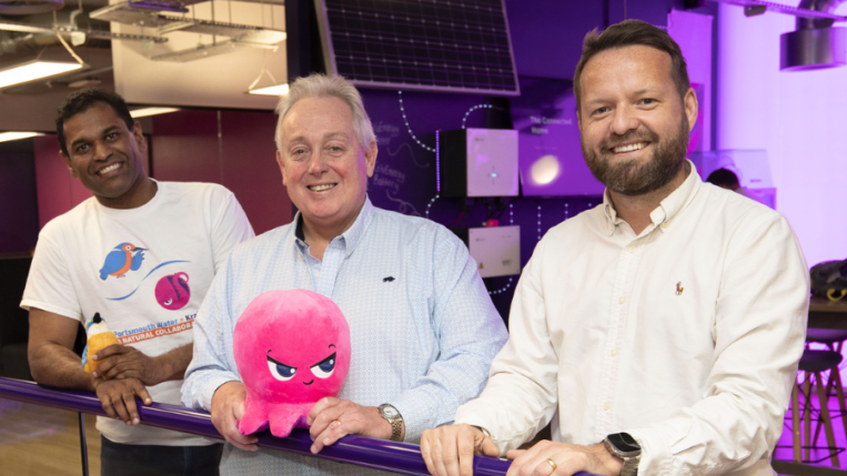 Image (left to right): Deepak Ravindran (CEO, Kraken Utilities), Bob Taylor (CEO, Portsmouth Water) and Matt Hamilton (Chief Customer Officer, Portsmouth Water)