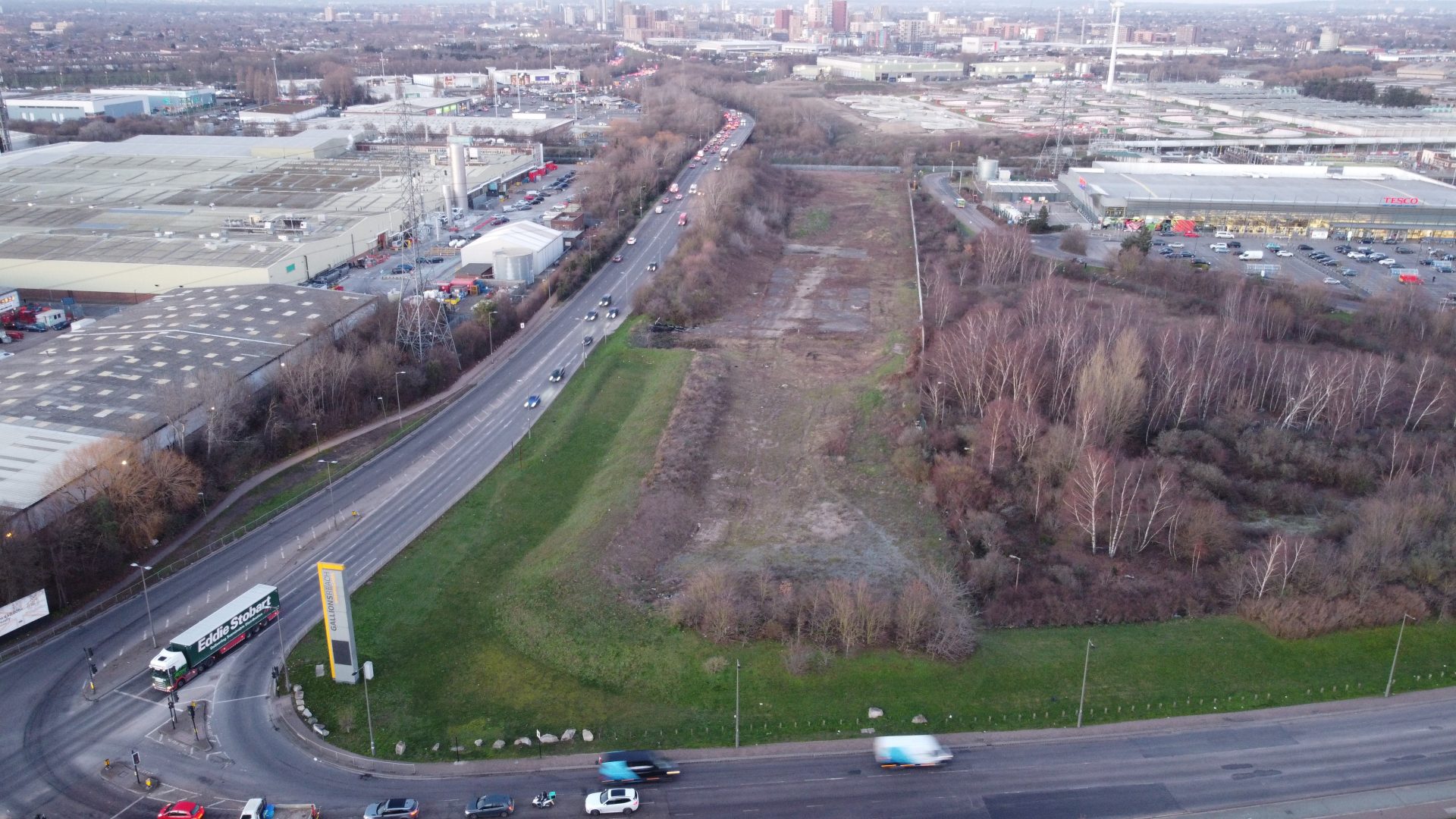 Barhale will rehabilitate two sections of the Store Road rising mains at a site adjacent to Gallions Reach Shopping Centre in Barking.