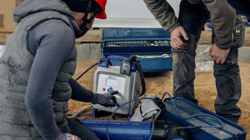 After all preparation steps have been executed thoroughly, the welding process can start with the correct welding parameters.