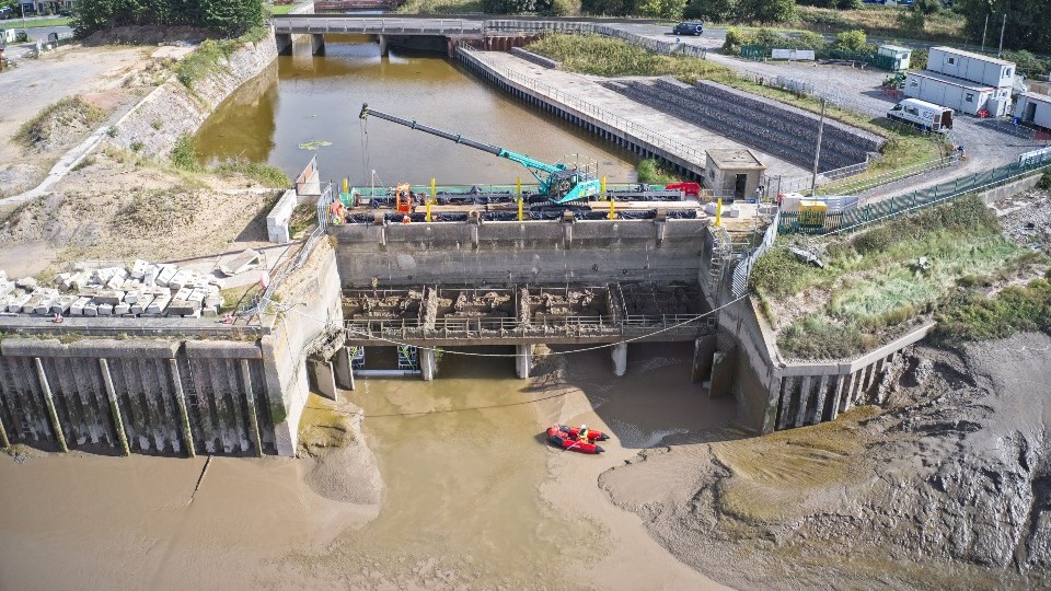 Refurbishment began in 2022 and has been completed in partnership with the Somerset Rivers Authority (SRA) and Defra.
