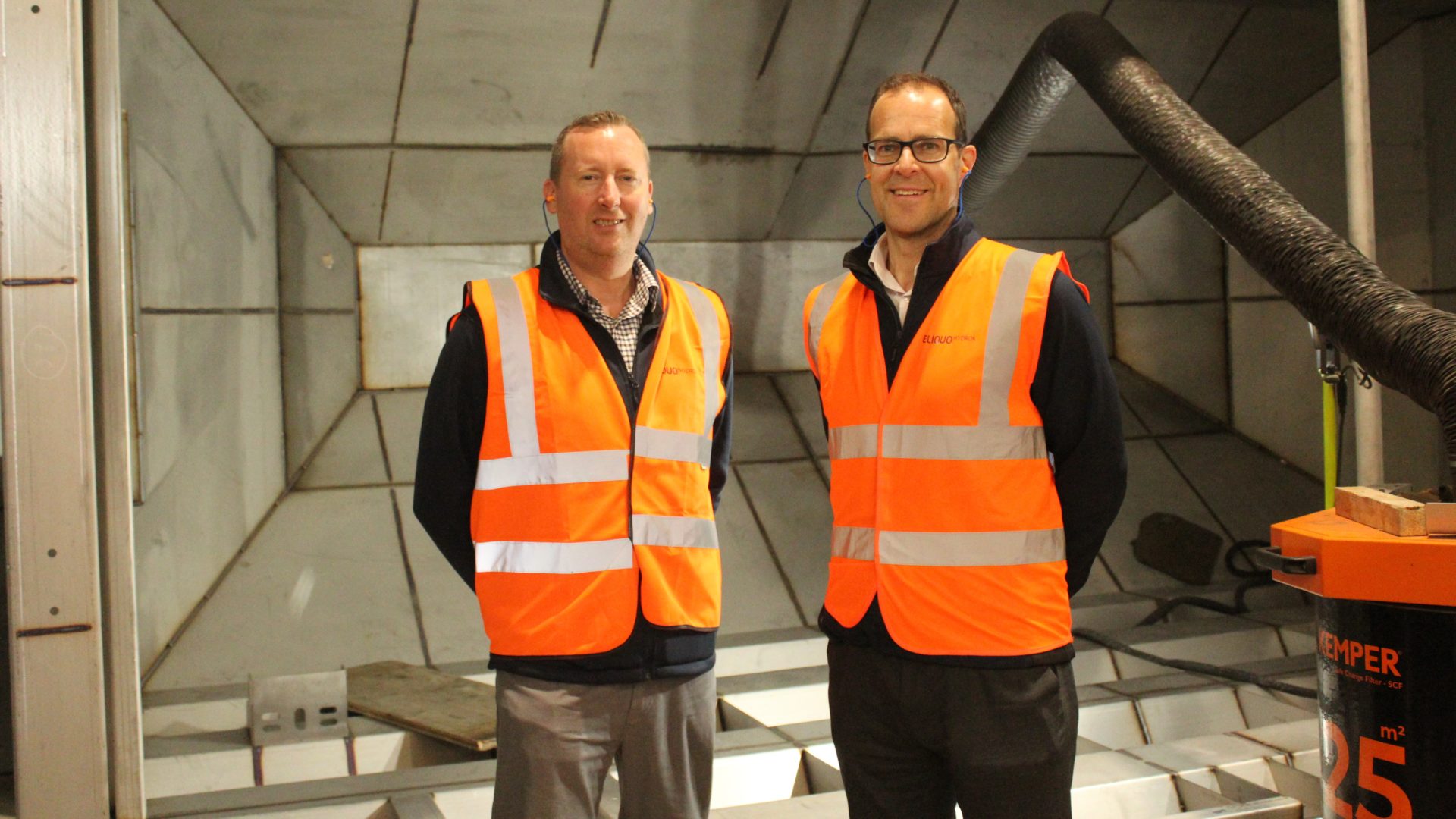 Matt Down (L) and Peter Wroe (R), Eliquo Hydrok